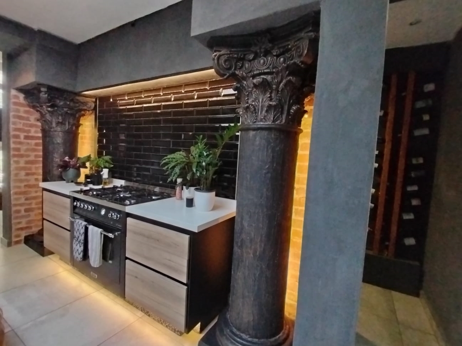 5 Bedroom Property for Sale in Protea Park North West